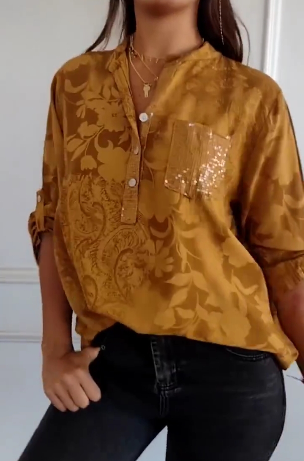 ?Damski top z nadrukiem na klapie i regulowanymi rękawami