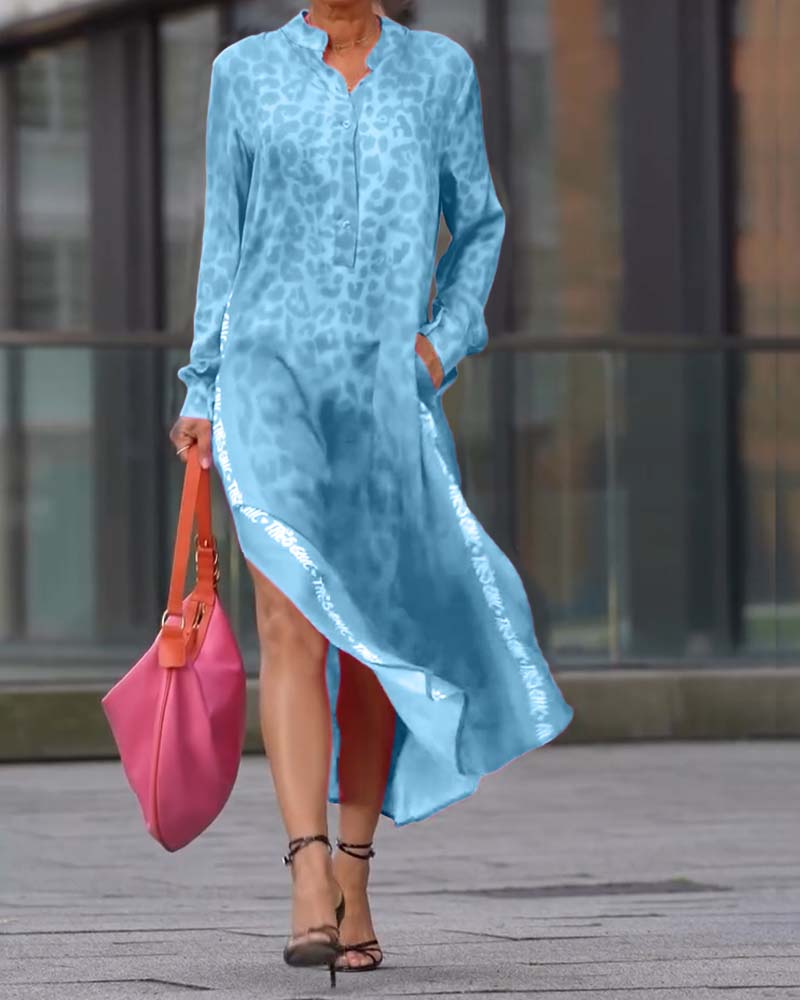 Sukienka z długim rękawem i rozcięciem w panterkę