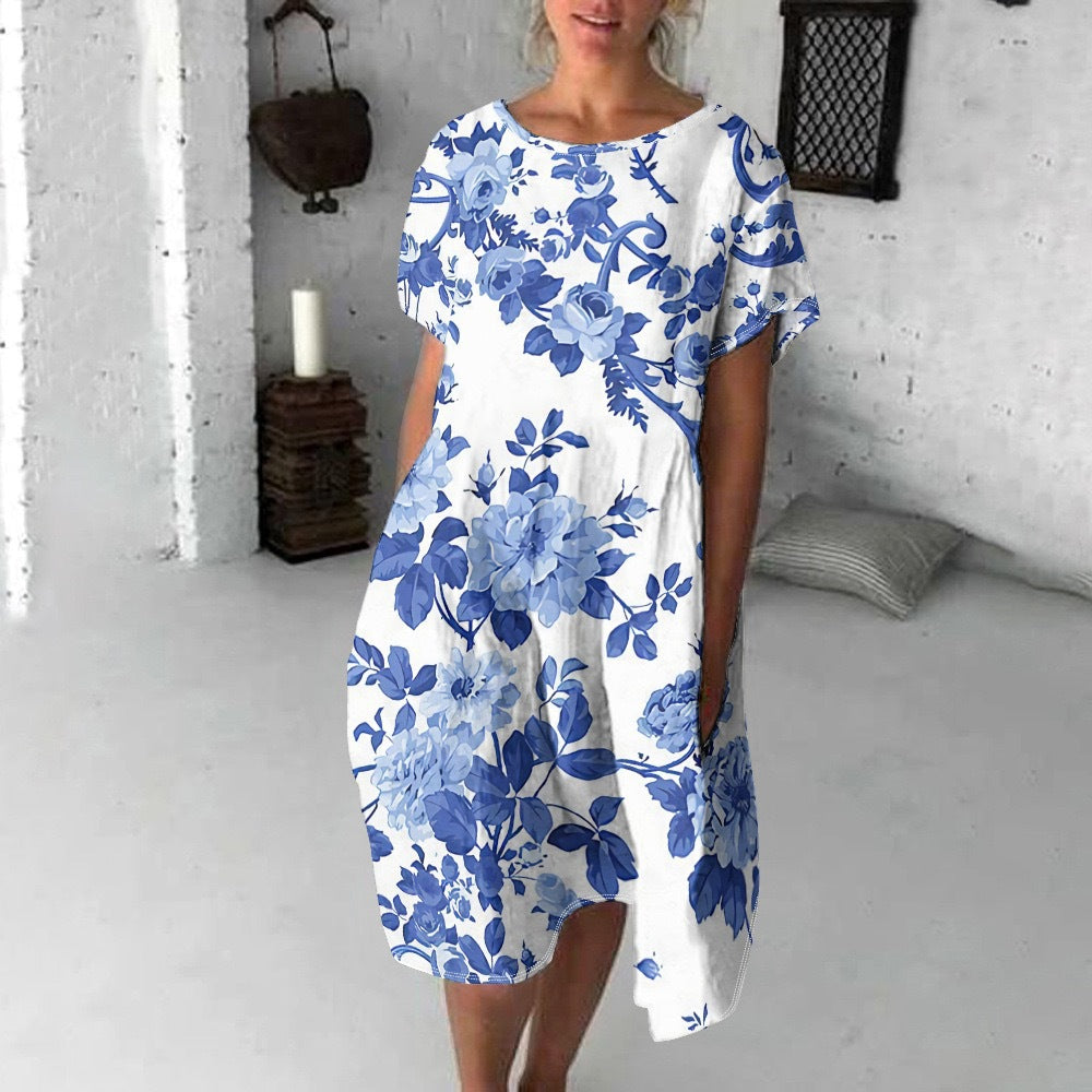 Damska sukienka z krótkim rękawem i nadrukiem, swobodna i wygodna