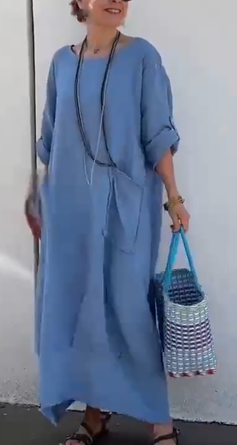 Długa sukienka w jednolitym kolorze, swobodna, z okrągłym dekoltem i kieszeniami